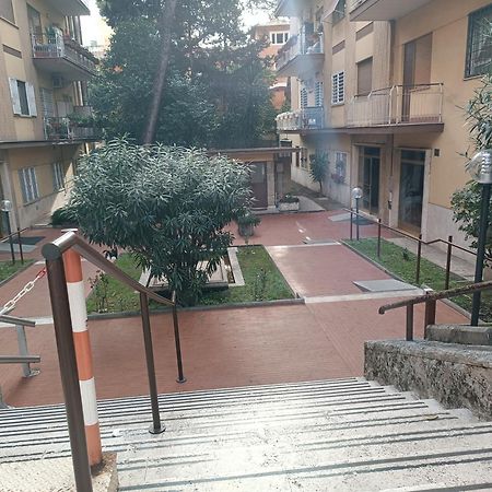 Appartamento Per 4 In Via Tiburtina, Wi-Fi, Metro B E Bus Per Il Centro E La Sapienza Rome Buitenkant foto