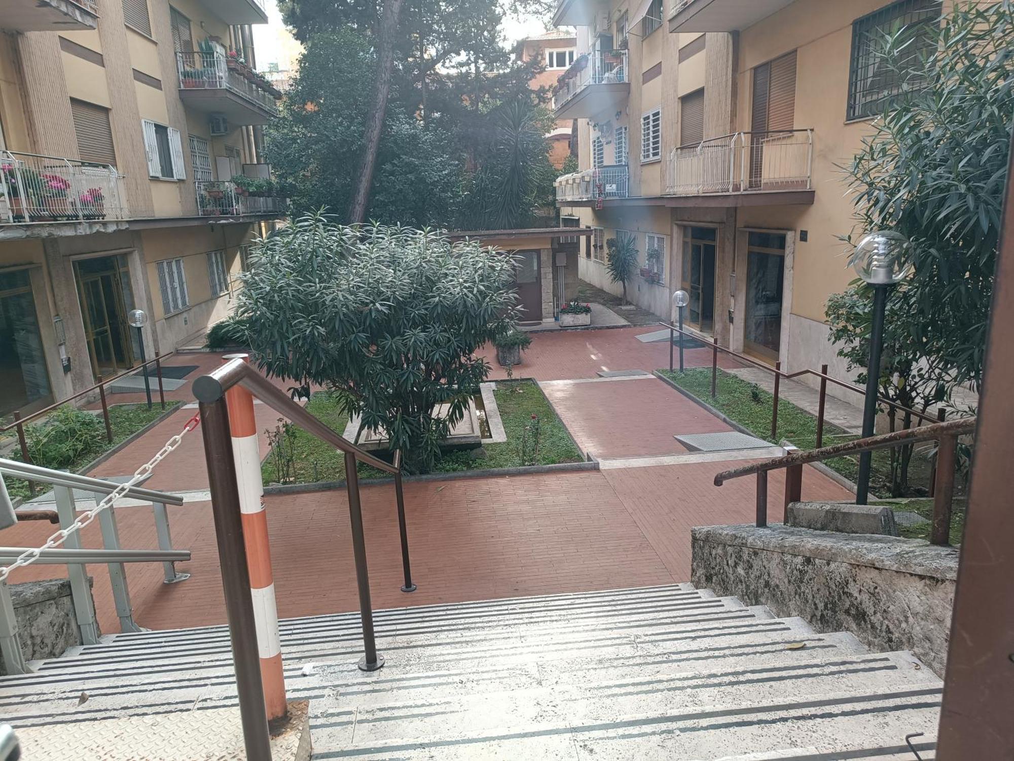 Appartamento Per 4 In Via Tiburtina, Wi-Fi, Metro B E Bus Per Il Centro E La Sapienza Rome Buitenkant foto